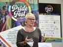 Mel Lucier s'adressera à l'organisation Windsor-Essex Pride Fest lors d'une conférence de presse le vendredi 15 octobre 2021 qui informera la communauté de son programme QConnect Plus.