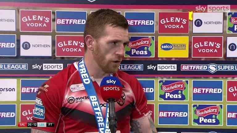 Selon Marc Sneyd, les Red Devils de Salford sont restés fidèles à leur plan de match « patient » et ont été récompensés par des essais tardifs contre les Leeds Rhinos.