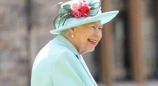 La reine Elizabeth apparait en personne pour la premiere fois