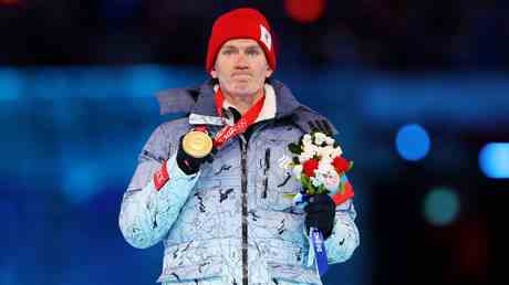 Le champion olympique russe doublement offense en Norvege — Sport