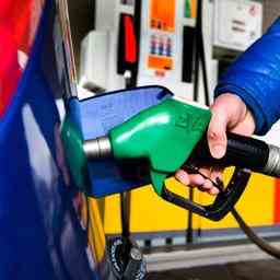 Les accises sur les carburants en baisse des avril 600