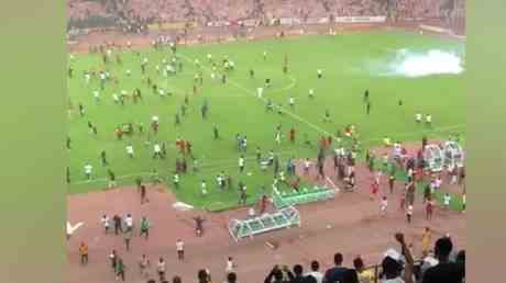 Les supporters nigerians provoquent un carnage apres la defaite de