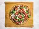 Pizza au sarrasin avec haricots verts et tomates par The Vegetarian Silver Spoon.