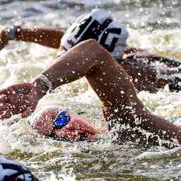 Les jeunes nagent gratuitement cette annee avec Speedo Swim in Leiden