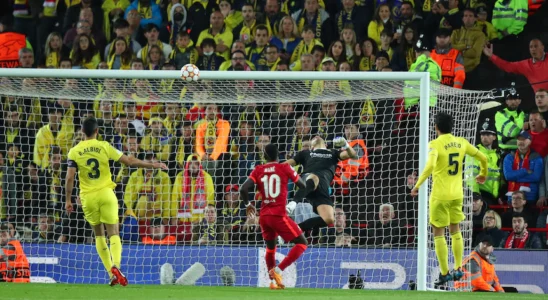 Liverpool a battu Villarreal 2 0 lors du match aller des.webp