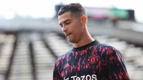 Manchester United annonce la decision de Ronaldo apres la mort