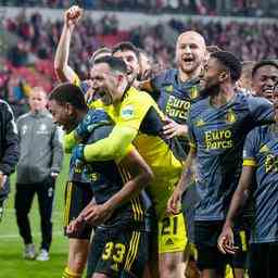 Videos Voir les resumes de Slavia Prague Feyenoord et PSV Leicester