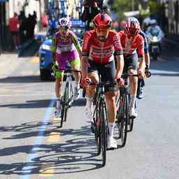 De Gendt remporte une spectaculaire etape de cote au Giro