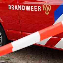 Deux voitures senflamment a Den Bosch un incendie a peut etre
