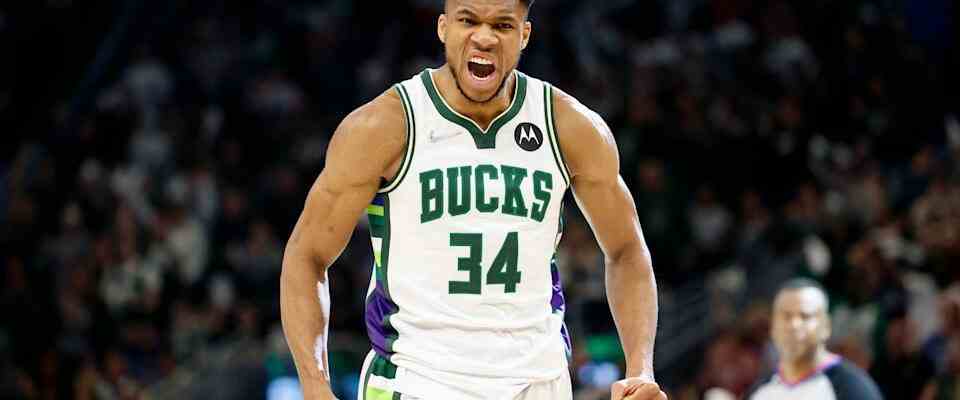 Giannis Antetokounmpo et les Bucks survivent a une finition effrenee