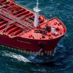 Huit autres navires transportant du petrole russe sont en route