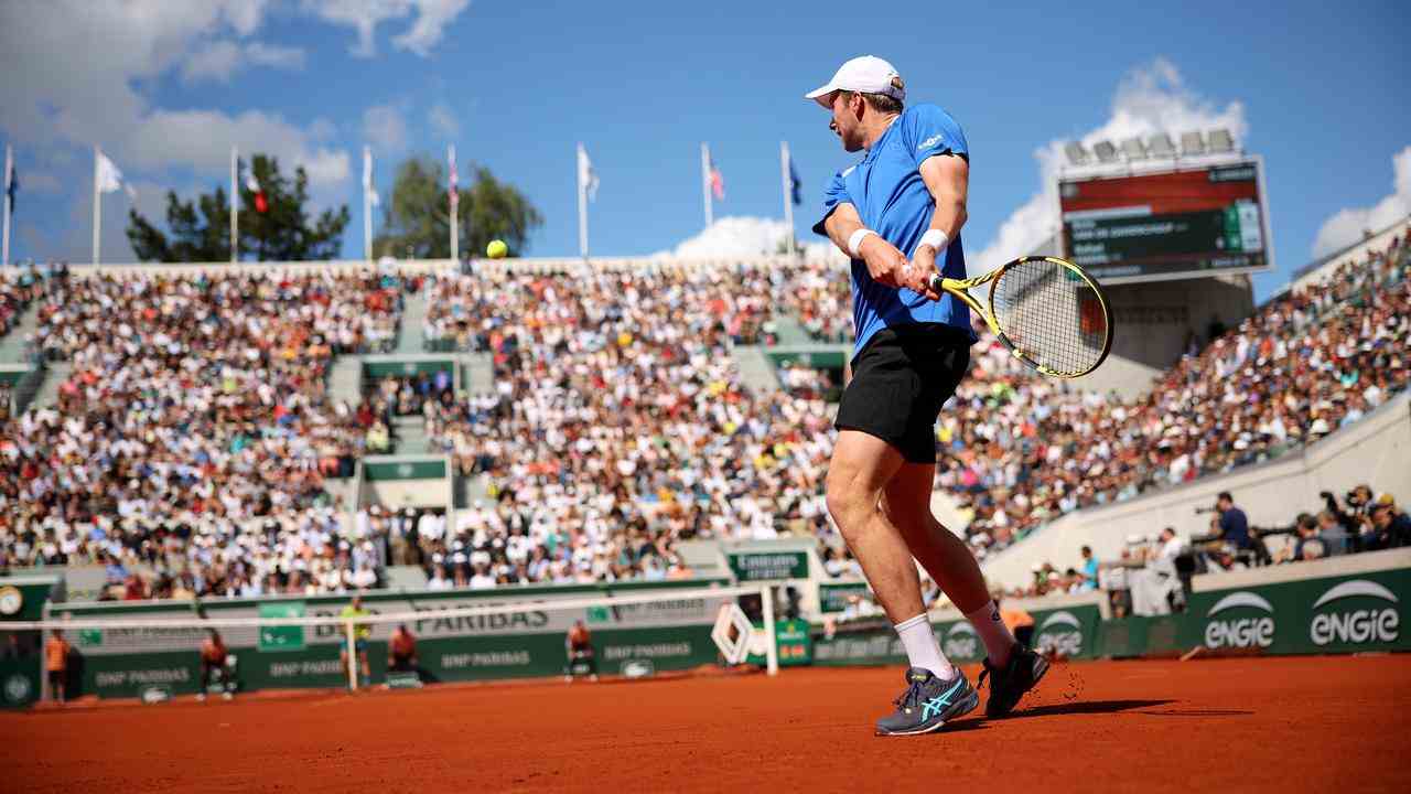 Botic van de Zandschulp a été autorisé à jouer sur le court Suzanne-Lenglen.