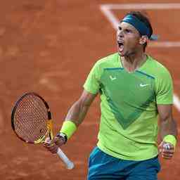 Nadal remporte la bataille nocturne contre Djokovic en quart de