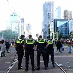 Reste dans le centre de Rotterdam retourne A PRESENT