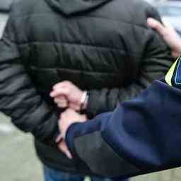 Tilburger 26 ans arrete pour possession darmes et de drogue