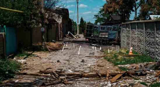 1655756359 Dans lest de lUkraine certains sopposent a leurs defenseurs