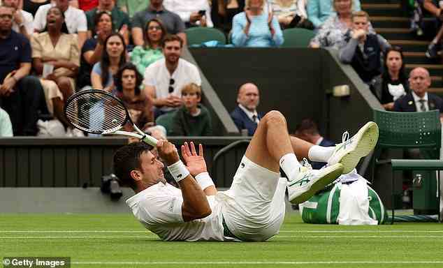 Le sextuple vainqueur de Wimbledon s'est rétabli avec confiance après avoir perdu le deuxième set du match