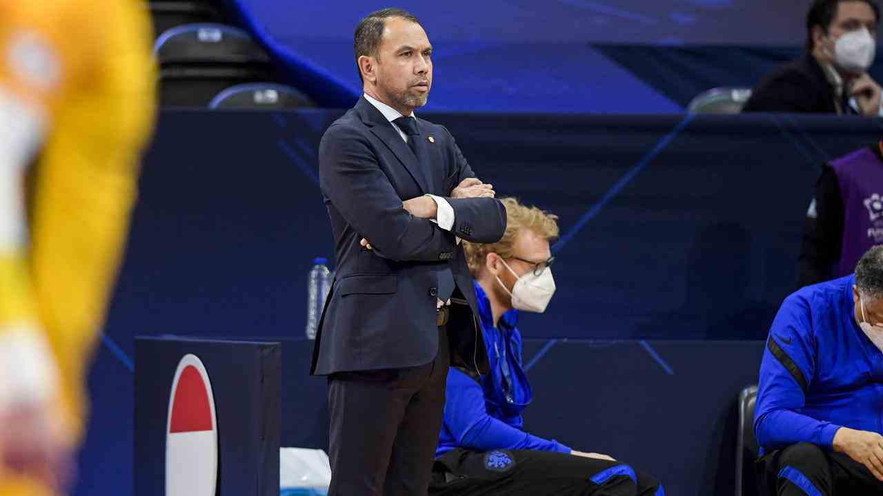 Max Tjaden - ici en tant qu'entraîneur national en action lors du Championnat d'Europe - a nommé son propre successeur en tant que directeur technique au KNVB.