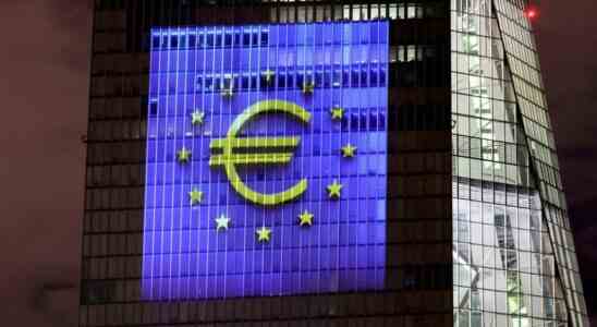 La BCE convoque une reunion durgence pour faire face aux
