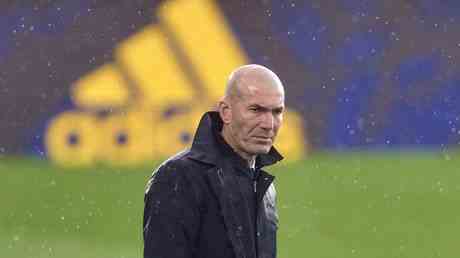 Le PSG exclut Zidane de son poste dentraineur — Sport
