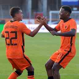 Les juniors neerlandais ne marquent contre Gibraltar quapres la pause