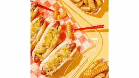 Le célèbre repas de hot-dogs de Nathan pour 12 personnes