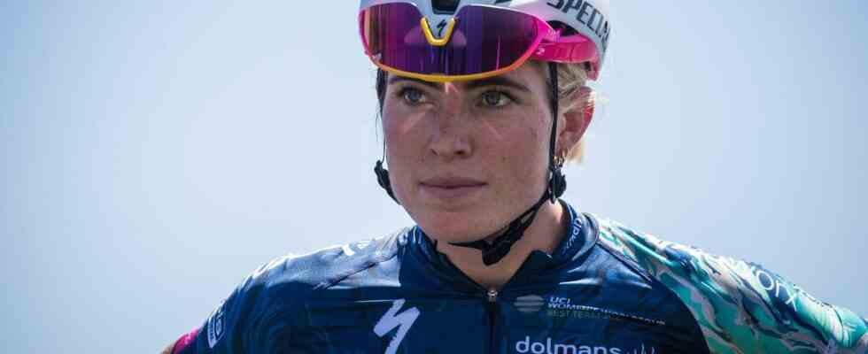 Feu dartifice en route dans le Tour de France Femmes