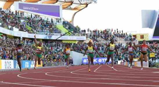 Fraser Pryce remporte le cinquieme titre mondial au 100 metres podium