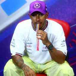 Hamilton na pas pu boire pendant le GP etouffant Heureusement