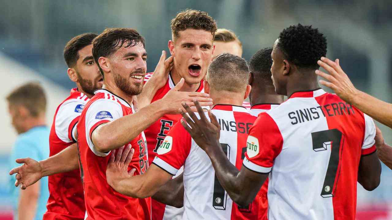 Guus Til a connu une excellente saison avec Feyenoord, finaliste de la Conference League.