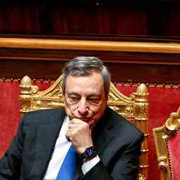 Le Premier ministre italien Draghi demissionne apres la crise gouvernementale