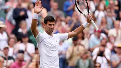 Le dominant Djokovic marche a Wimbledon — Sport