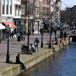 Les associations de district du centre ville de Leiden sont prudemment