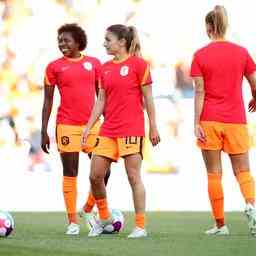 Orange a commence le match de groupe contre le Portugal