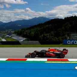 Verstappen remporte la course de sprint en Autriche et etend