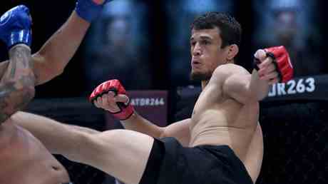 Coup de titre mondial confirme pour le cousin de Khabib