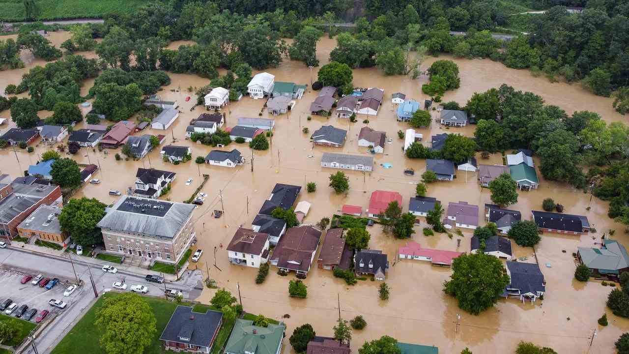 La ville de Jackson est complètement inondée par des rivières en crue