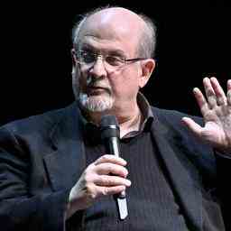 LIran nie fermement toute implication dans lattentat contre Salman Rushdie
