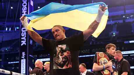 LUkrainien Usyk soutenu par la star russe avant le match