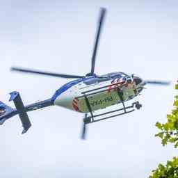 La police arrete trois personnes apres une poursuite sauvage pour