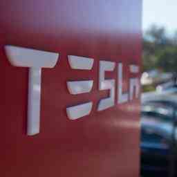 Le regulateur accuse Tesla de publicite trompeuse Technologie