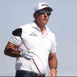 Mickelson et neuf autres golfeurs contestent la suspension du PGA