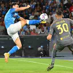 Napoli perd a nouveau des points en Serie A Milik