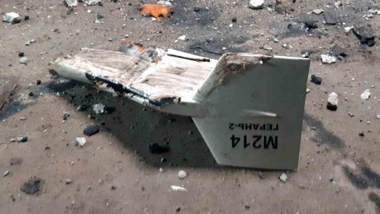 L'armée ukrainienne a partagé cette photo d'un fragment du drone iranien présumé abattu.