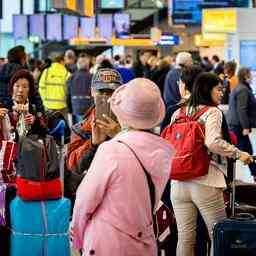 KLM annule a nouveau 34 vols les avions decollent a