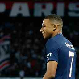 Mbappe dans un nouveau role immediatement decisif au PSG