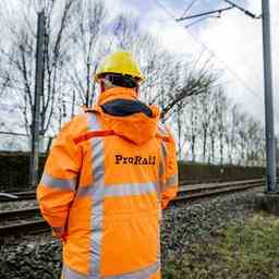 100 kilometres de cables ferroviaires entre Lelystad et Dronten doivent