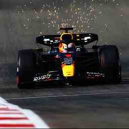 1666392175 Verstappen teste de nouveaux pneus Pirelli lors des deuxiemes essais