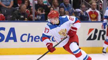 La star russe du hockey egale le record de 30