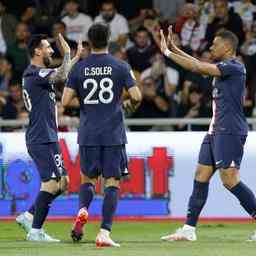 Mbappe et Messi brillent dans la victoire du PSG la